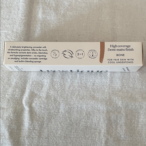 treStiQue Cream Concealer with Sponge - Picture 4 of 5